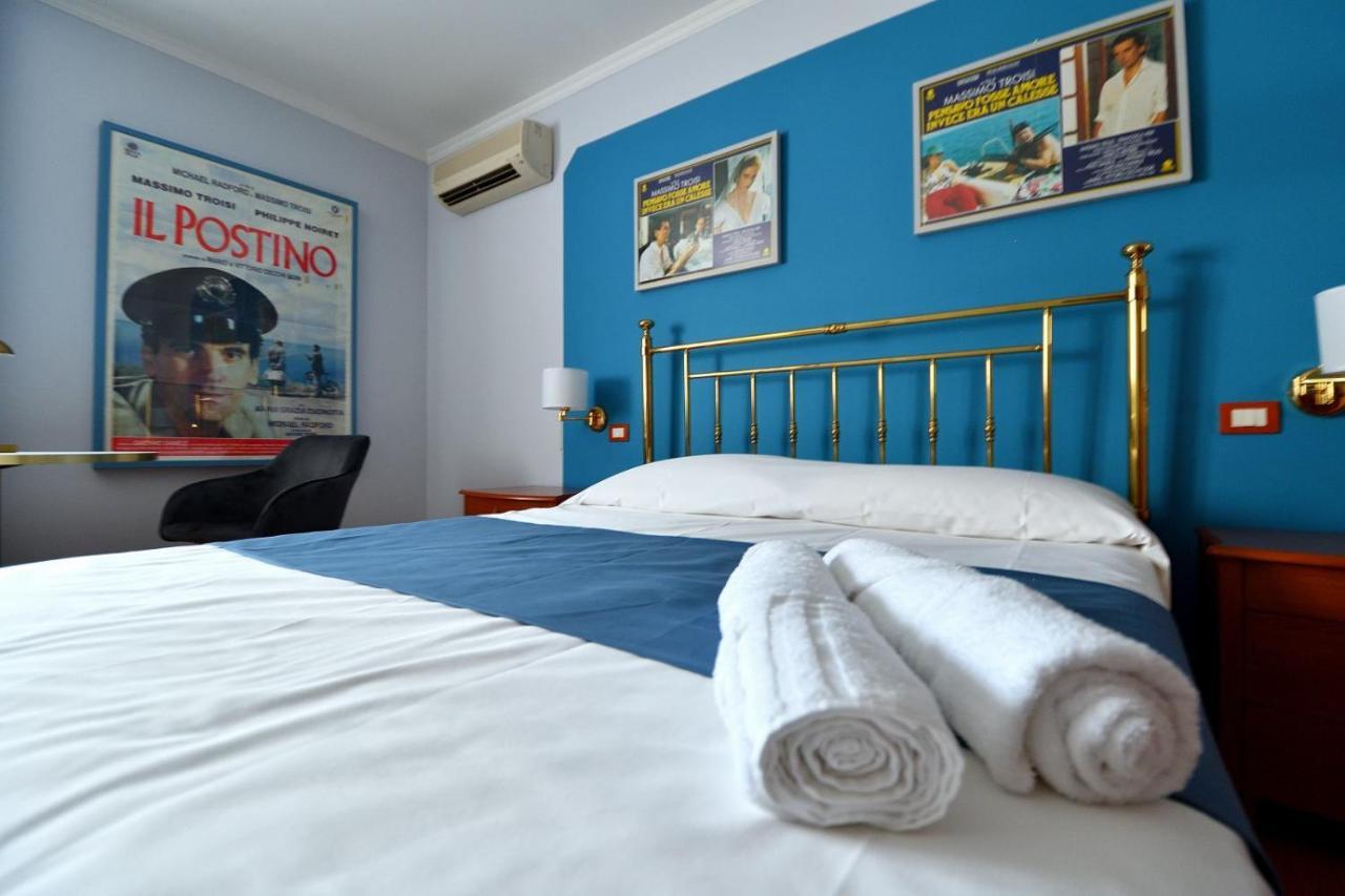 Le Cinema Bed & Breakfast Formia Luaran gambar