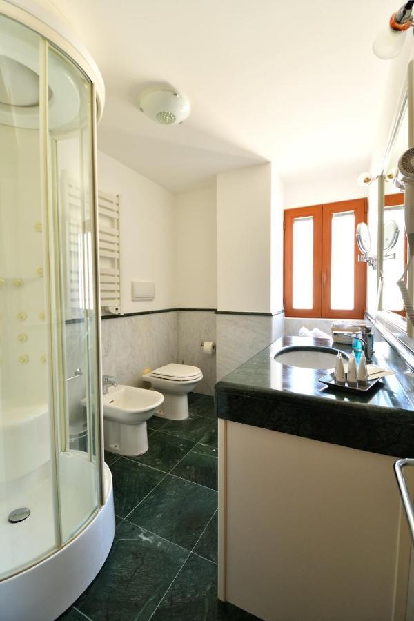 Le Cinema Bed & Breakfast Formia Luaran gambar
